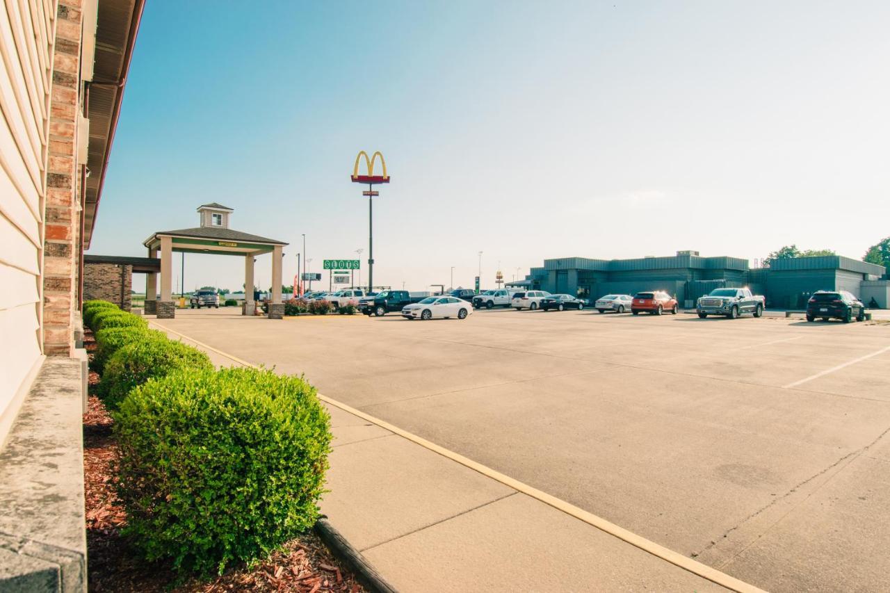 Super 8 By Wyndham Mclean/bloomington Sw Motel 2*