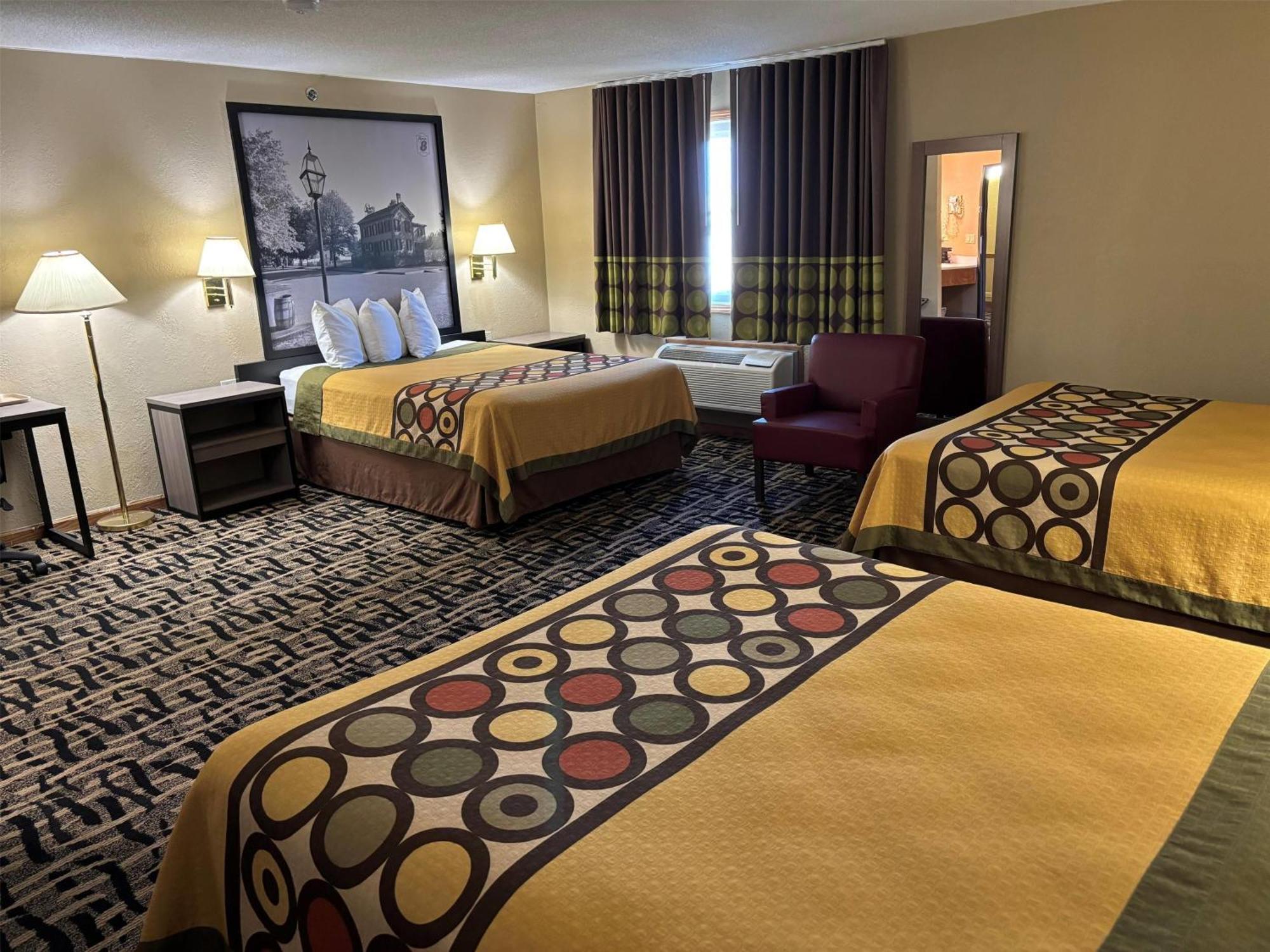Super 8 By Wyndham Mclean/bloomington Sw 2*