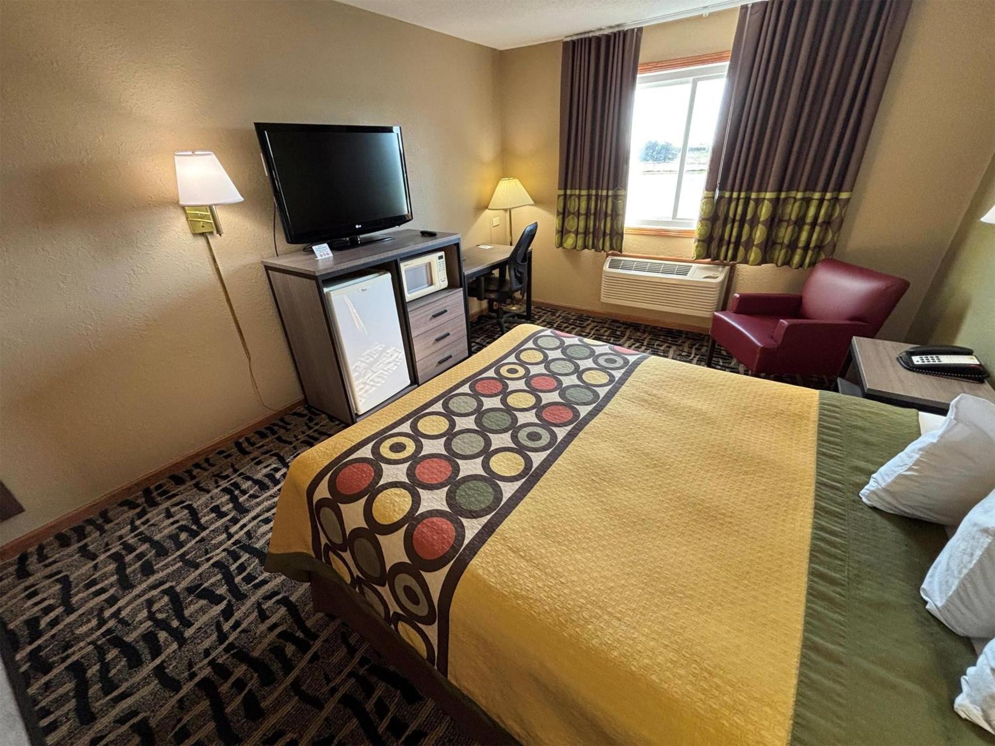Motel Super 8 By Wyndham Mclean/bloomington Sw 2*