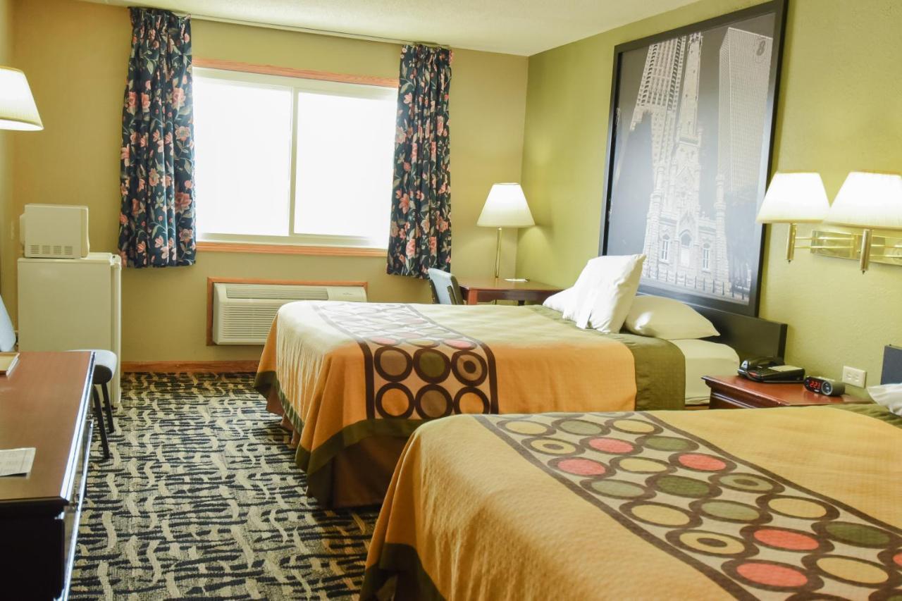 Motel Super 8 By Wyndham Mclean/bloomington Sw McLean